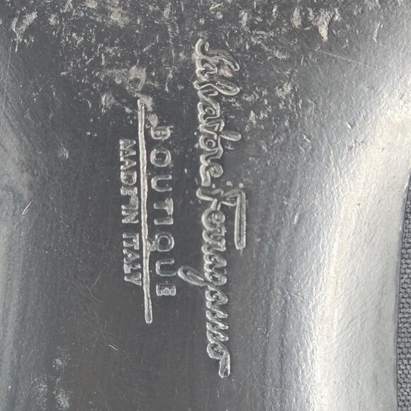 Salvatore Ferragamo Italy Womens 8AA Black Signature Gancini Dress Shoe Pumps - Picture 11 of 11